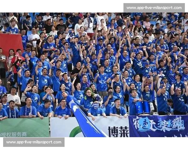 最红啦啦队出征苏超！激情助威点燃绿茵场