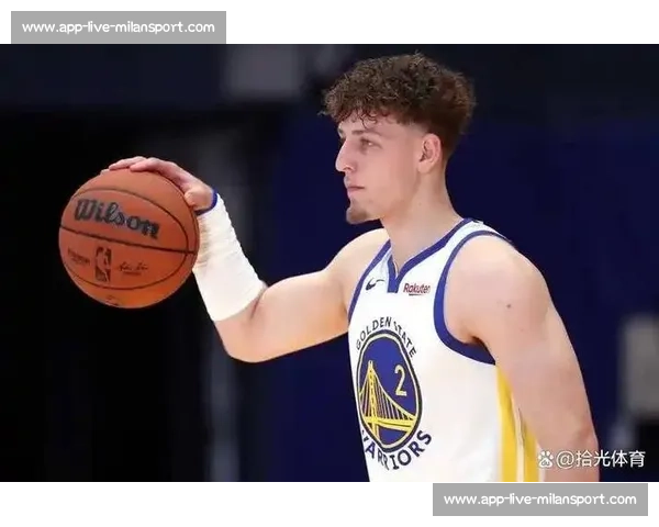 库里与波杰姆斯基 WNBA 赛场温情互动：师徒对话点燃跨界篮球热情