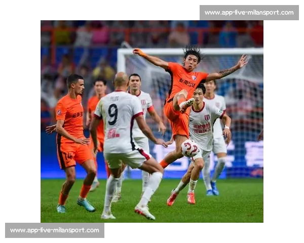 杨明洋四黄停赛缺席新鹏城战 成都蓉城中场重组迎考验