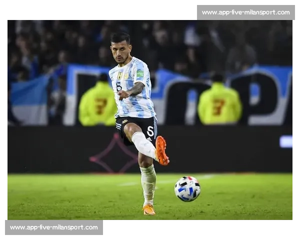 阿根廷双星闪耀美乙！帕雷德斯、迪巴拉获赠迈阿密 FC 专属球衣