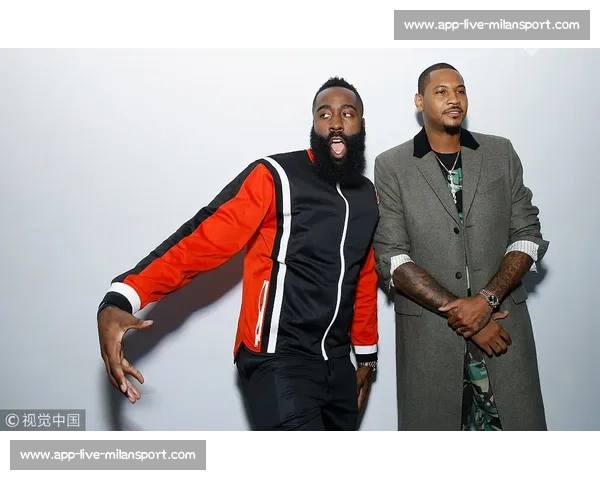 哈登跨界巴黎时装周引争议：为 WILLY CHAVARRIA 走秀自嘲 LV 供货商